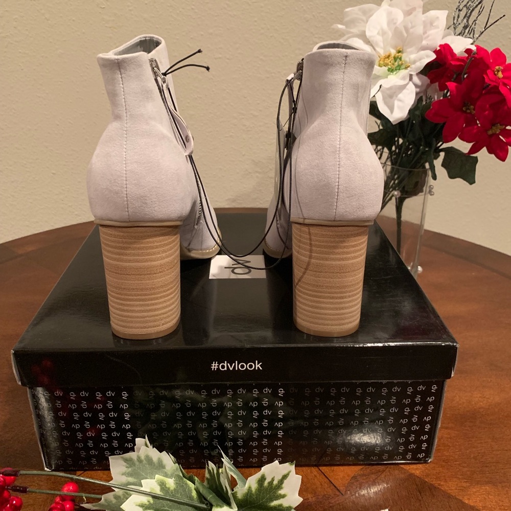 DV by Dolce Vita Emerson ankle boots 10W - Picture 3 of 8